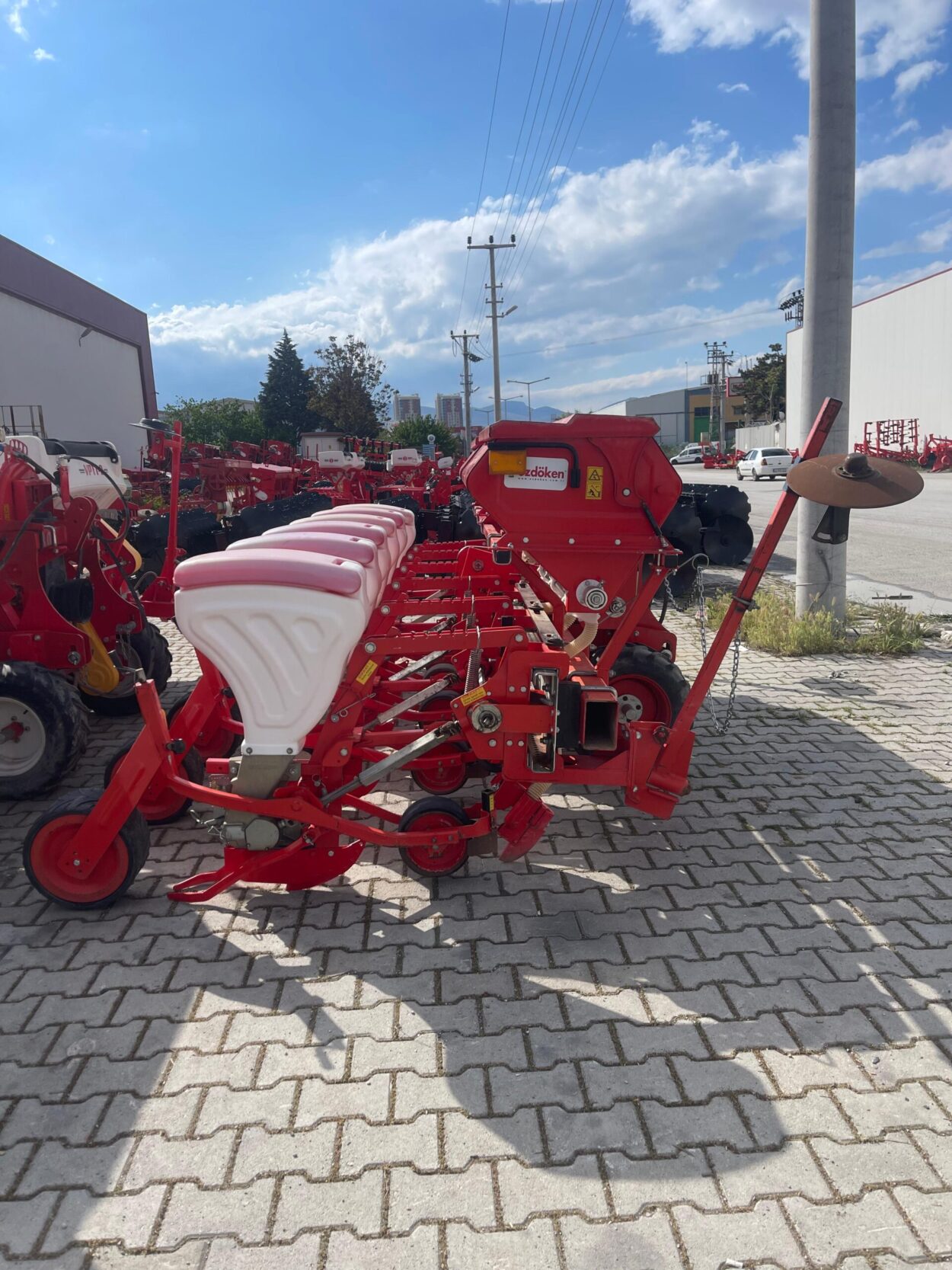 ÖZDÖKEN 6 LI BALTALI GÜBRELİ TAM TELESKOPİK MAKİNA - Görsel 2