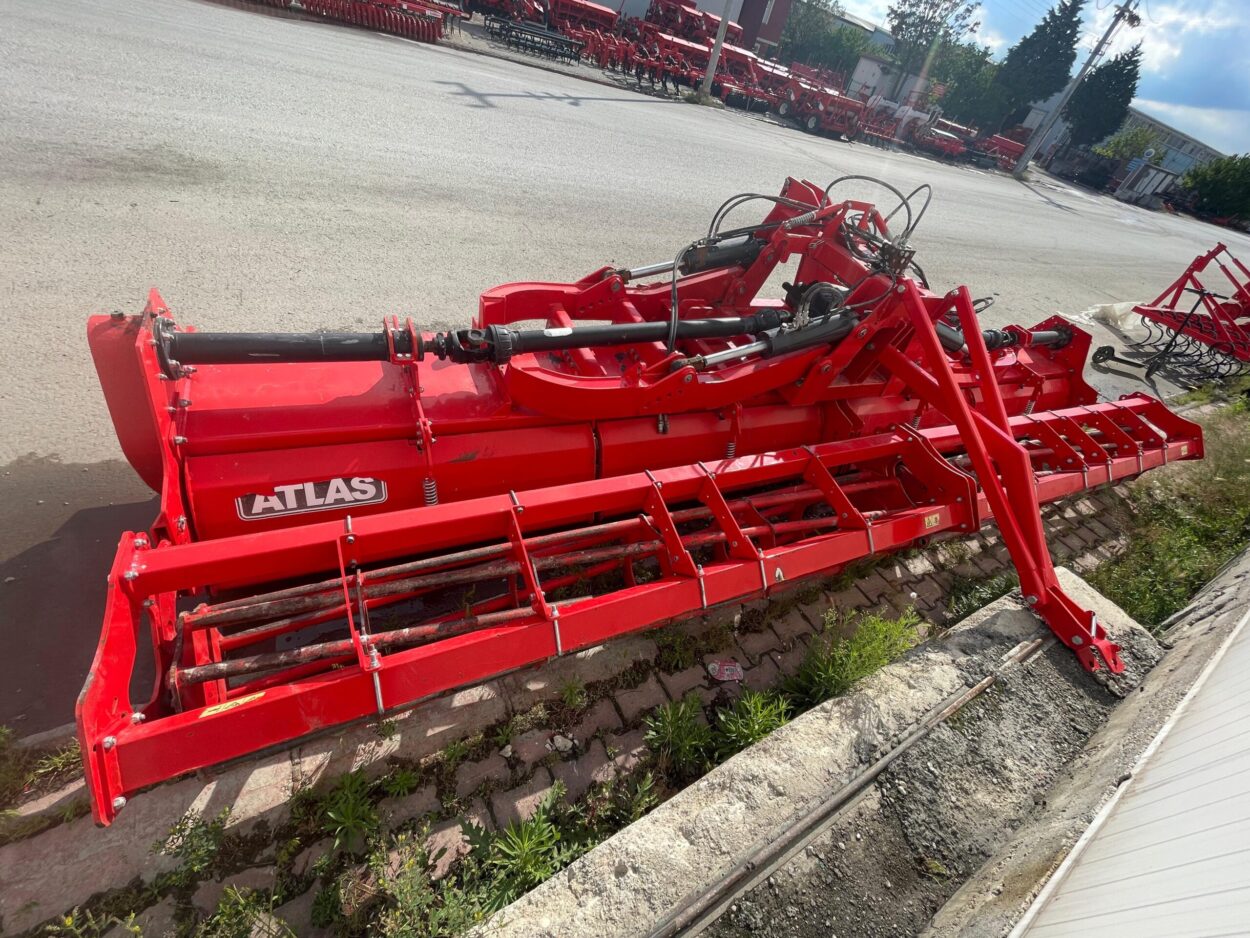 ATLAS 5800 PRO MC KATLANIR ARKA ÇEKİ ATAÇMANLI KAFES MERDANELİ ROTOVATÖR (BİR SEZON KULLANILMIŞTIR.) - Görsel 6